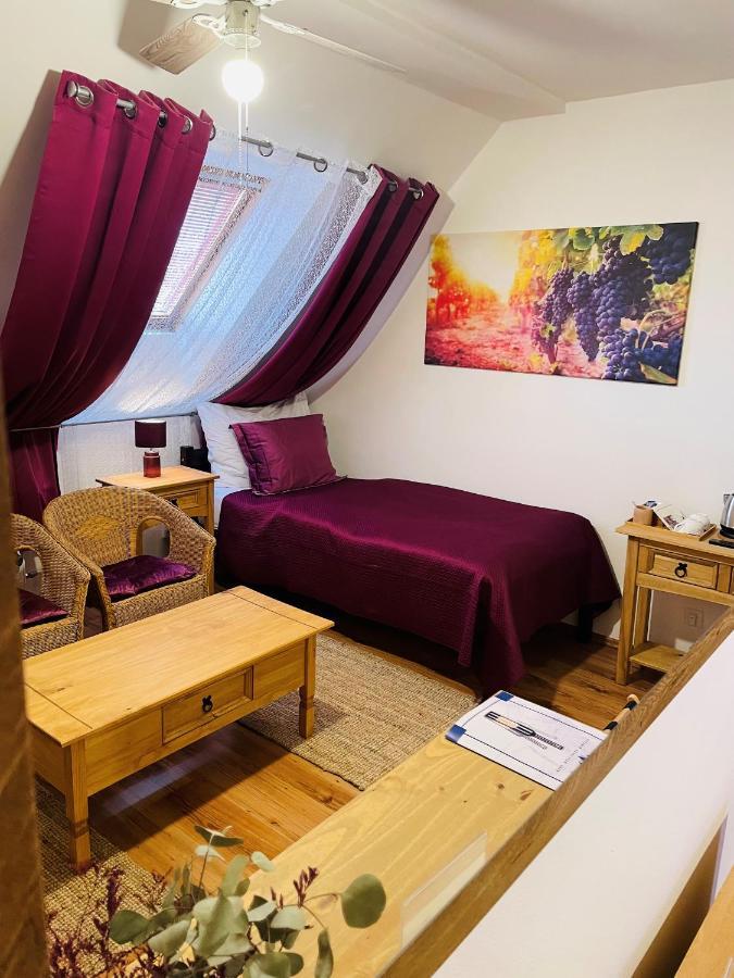Hotel Marcincak*** Микулов Екстериор снимка