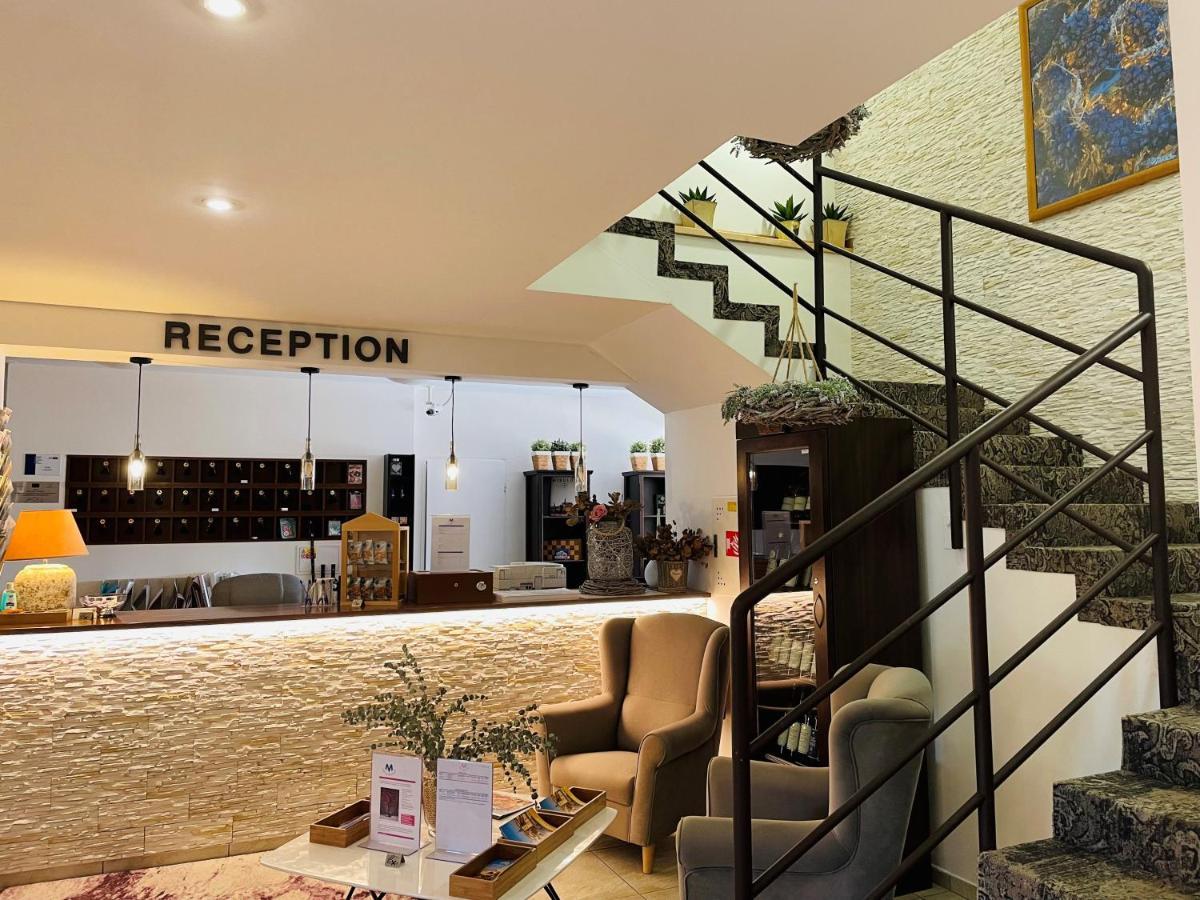 Hotel Marcincak*** Микулов Екстериор снимка