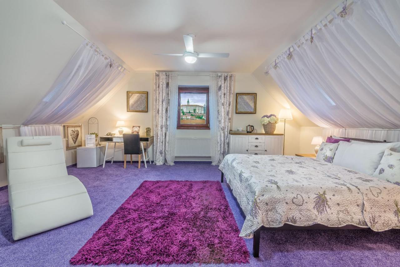 Hotel Marcincak*** Микулов Екстериор снимка